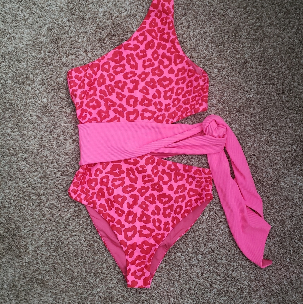 Beach Riot One Piece Swimsuit - Picture 9 of 12